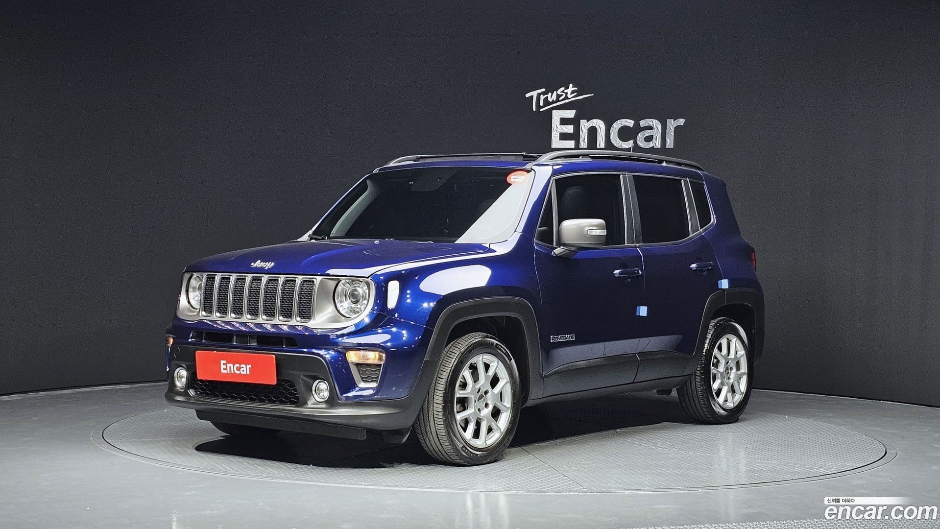 Main__Slider__Photo:Renegade Jeep 2019.6-0