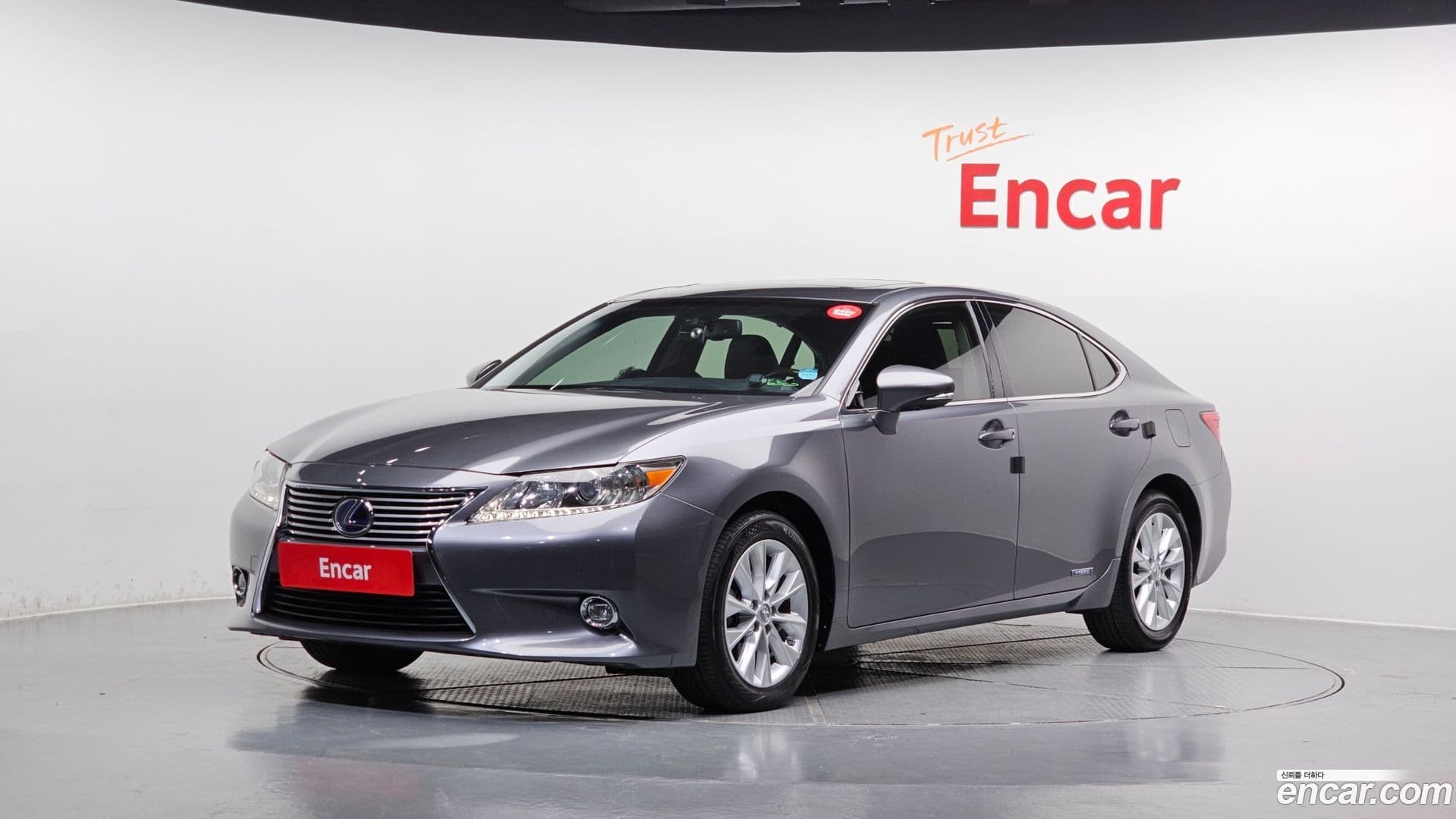 Main__Slider__Photo:ES Lexus 2013.9-0