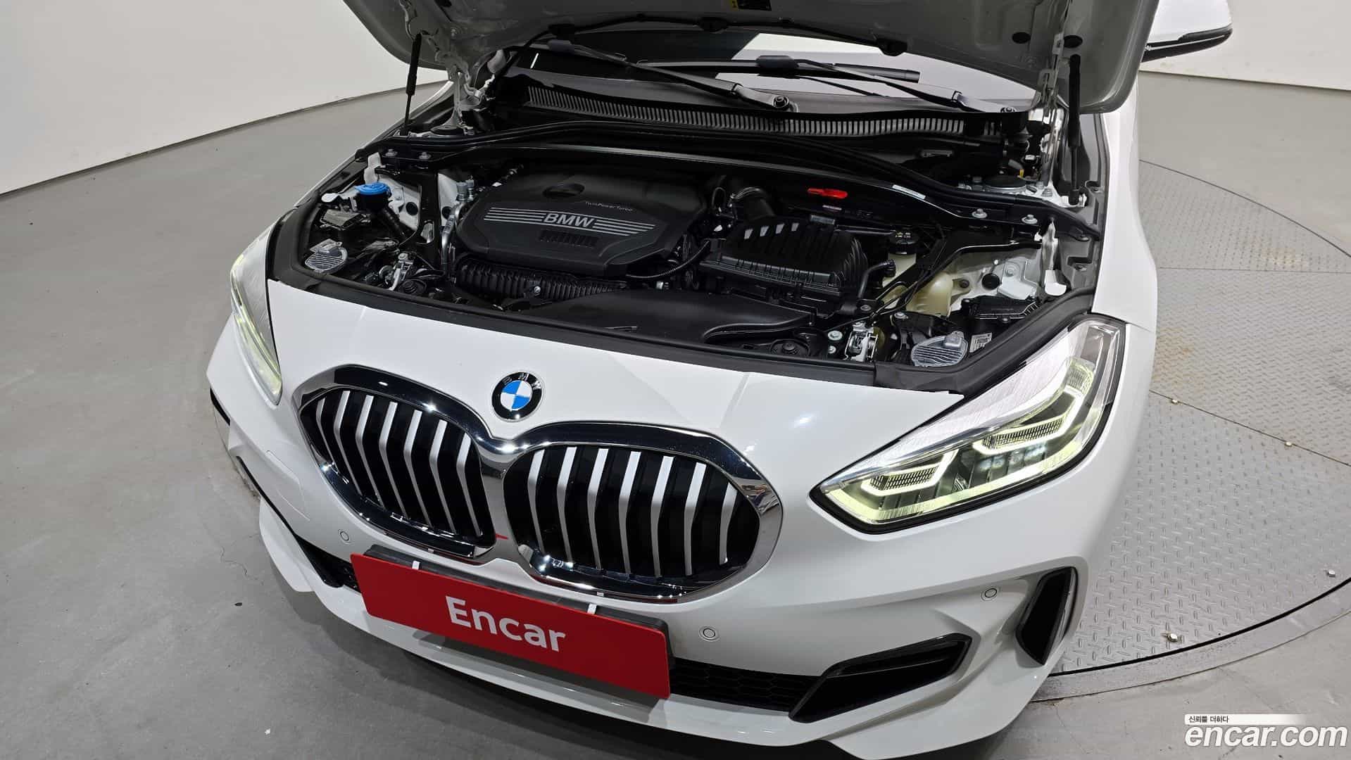 1-Series BMW 2024.7-INNER-006