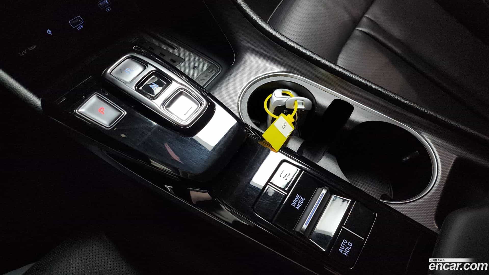 Sonata Hyundai 2022.2-INNER-009