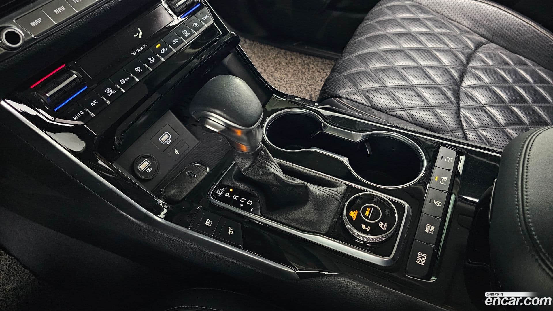Main__Slider__Photo:Mohave Kia 2019.9-8