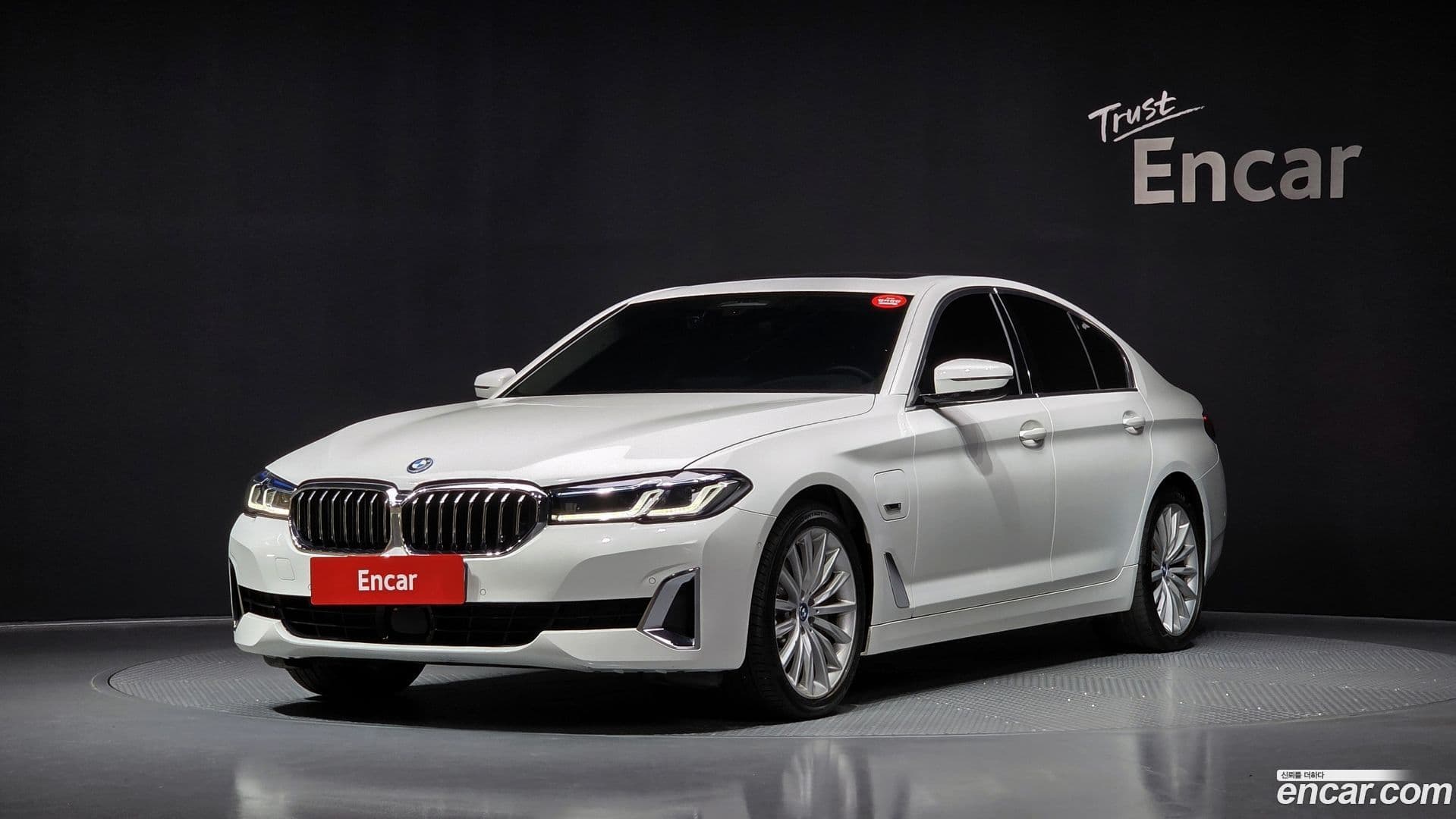 Main__Slider__Photo:5-Series BMW 2022.11-0