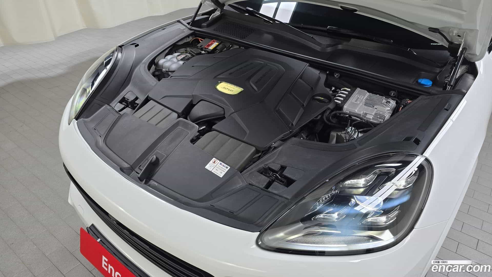 Cayenne Porsche 2021.5-INNER-006