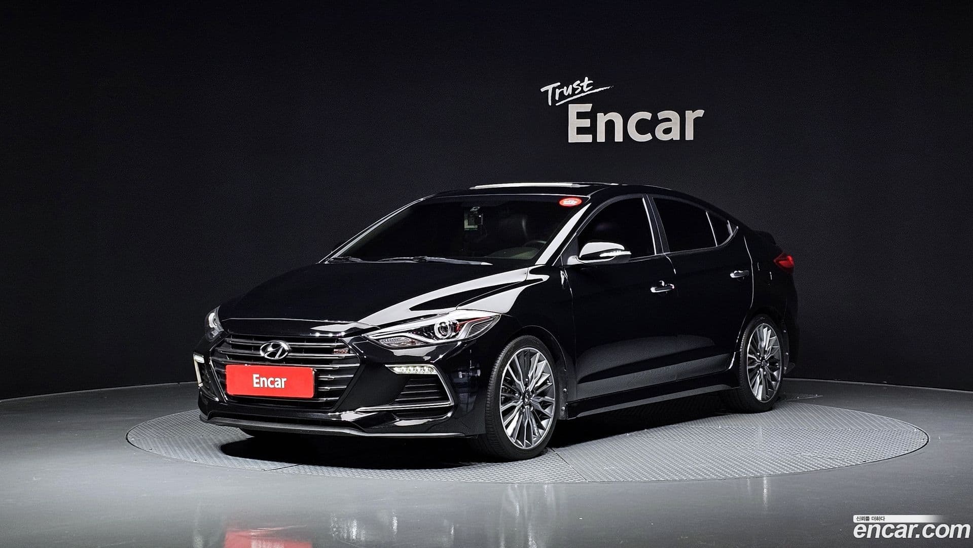 Main__Slider__Photo:AVANTE Hyundai 2016.8-0