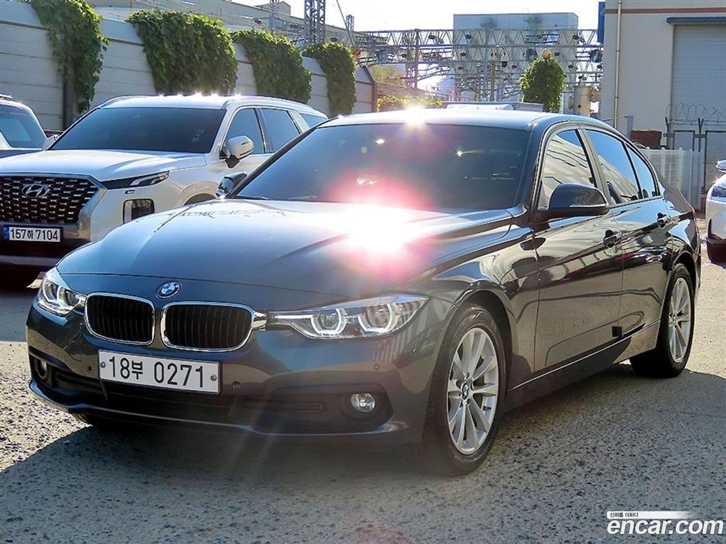 Main__Slider__Photo:3-Series BMW 2016.10-0