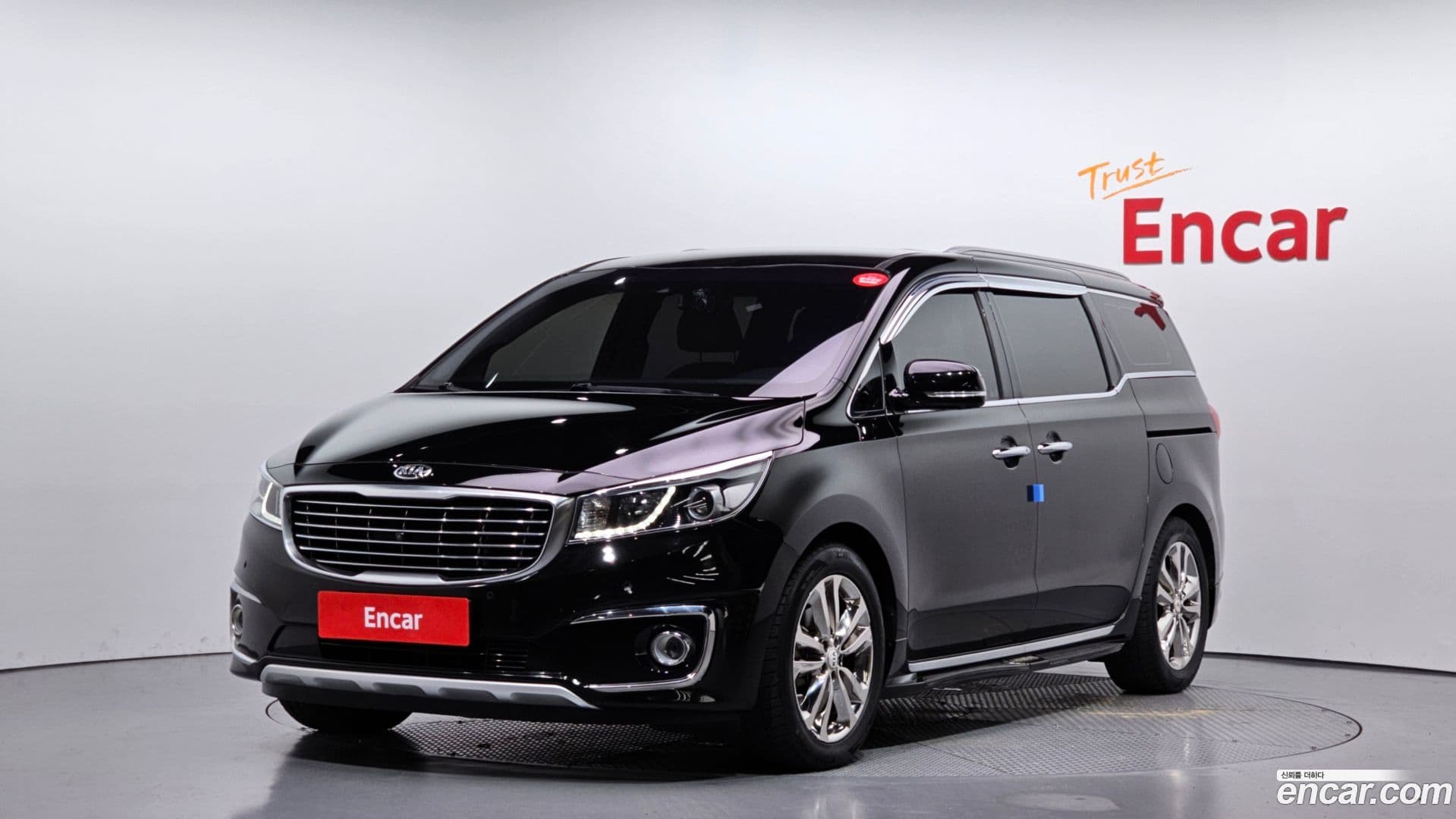 Main__Slider__Photo:Canival Kia 2017.2-0