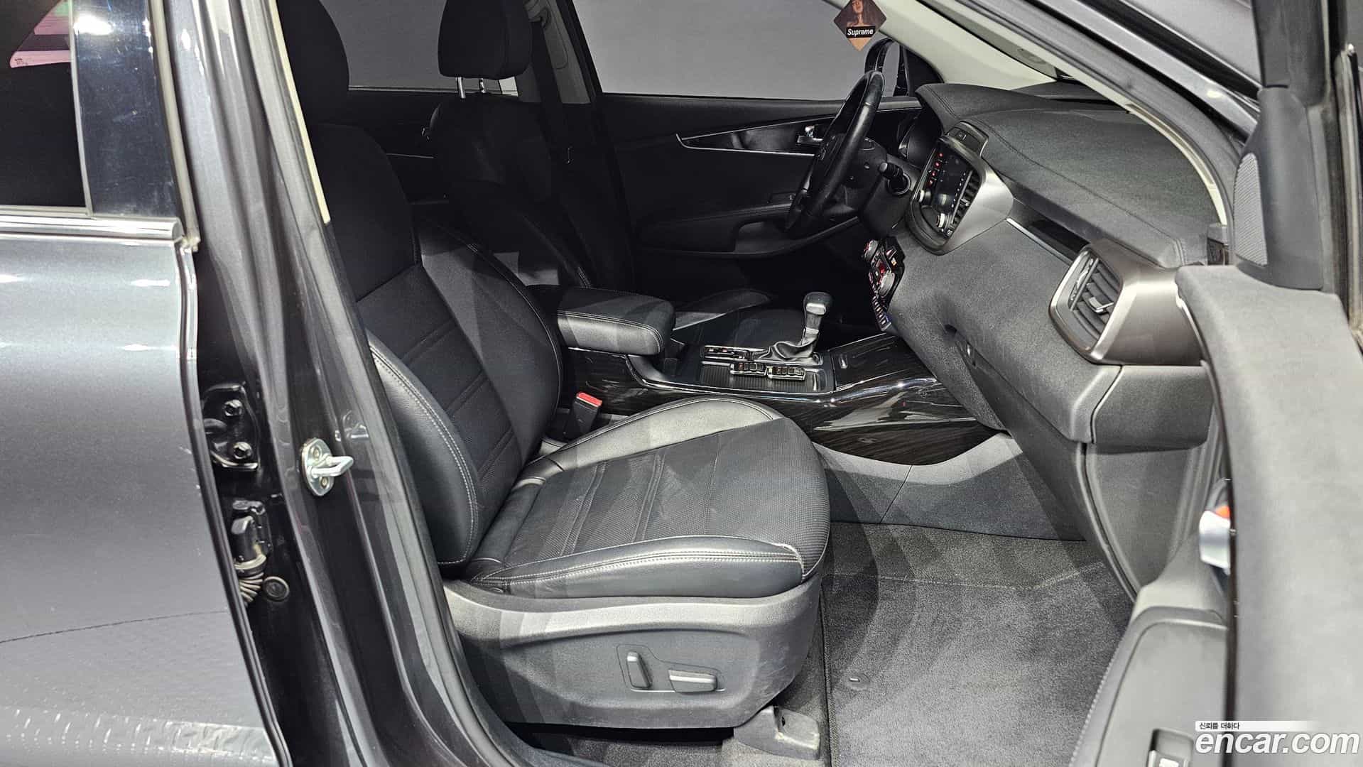Sorento Kia 2017.11-INNER-010