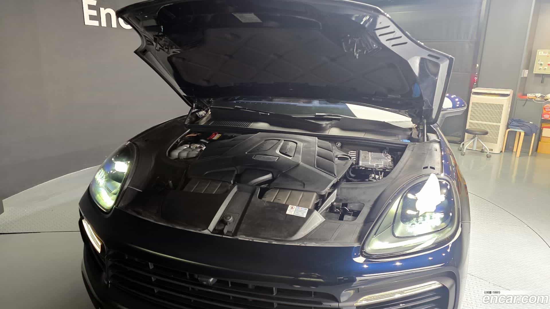 Cayenne Porsche 2019.2-INNER-006