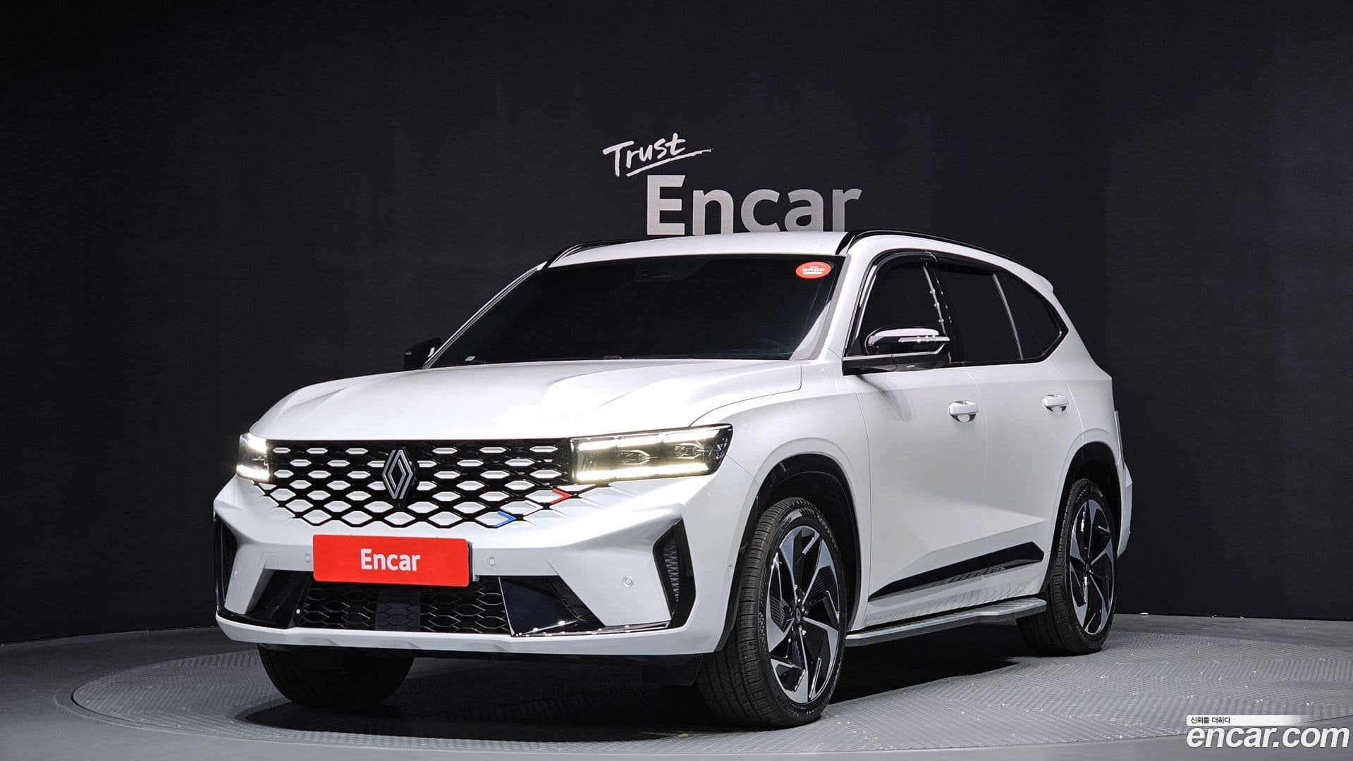 Main__Slider__Photo:Grand Koleos Renault Korea 2025.8-0
