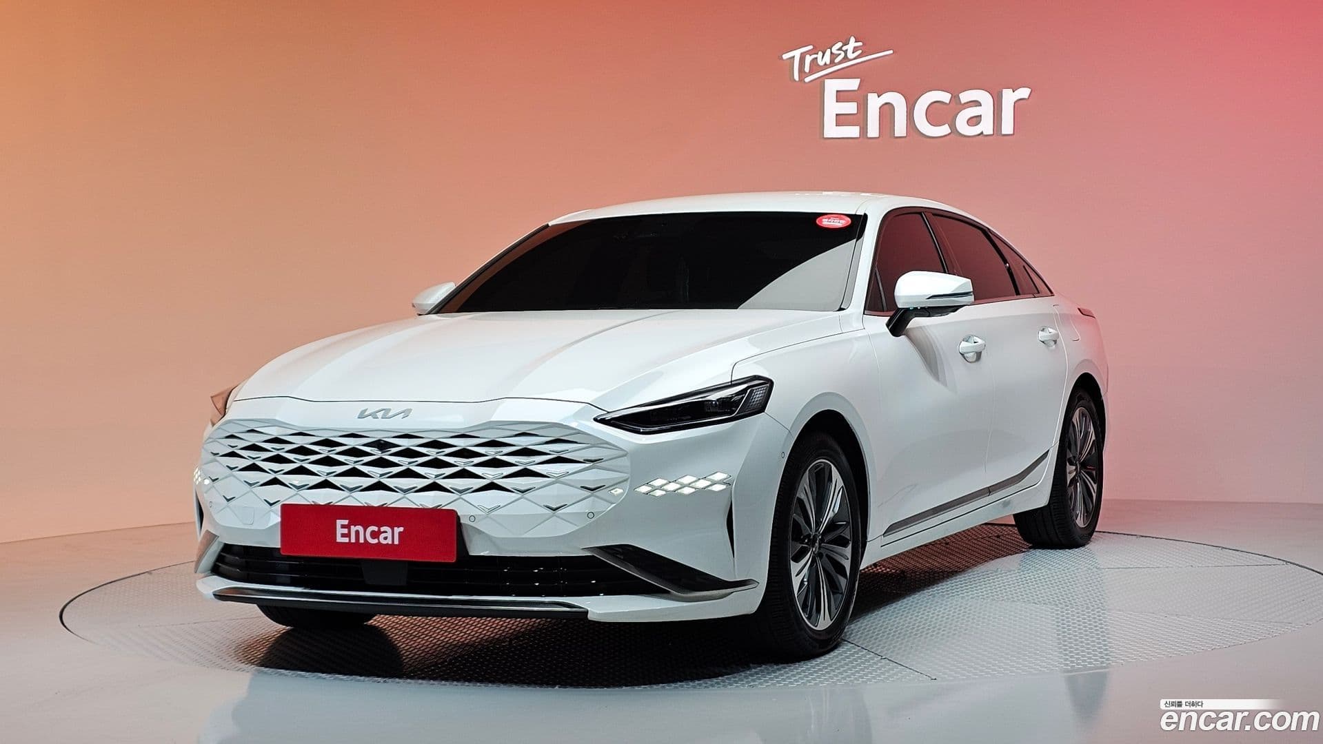 Main__Slider__Photo:K8 Kia 2021.10-0