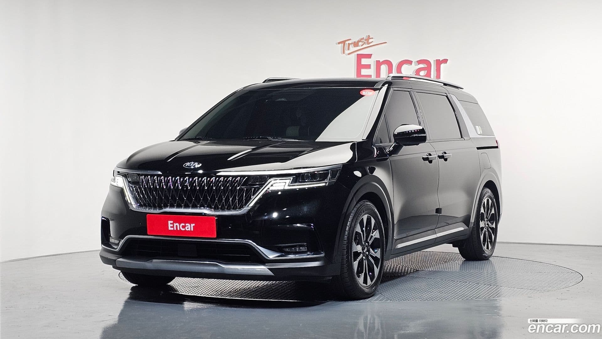 Main__Slider__Photo:Canival Kia 2020.9-0