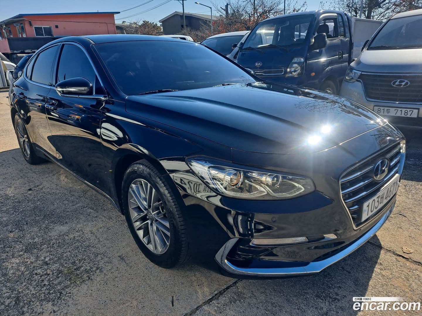 Main__Slider__Photo:Grandeur Hyundai 2018.0-0