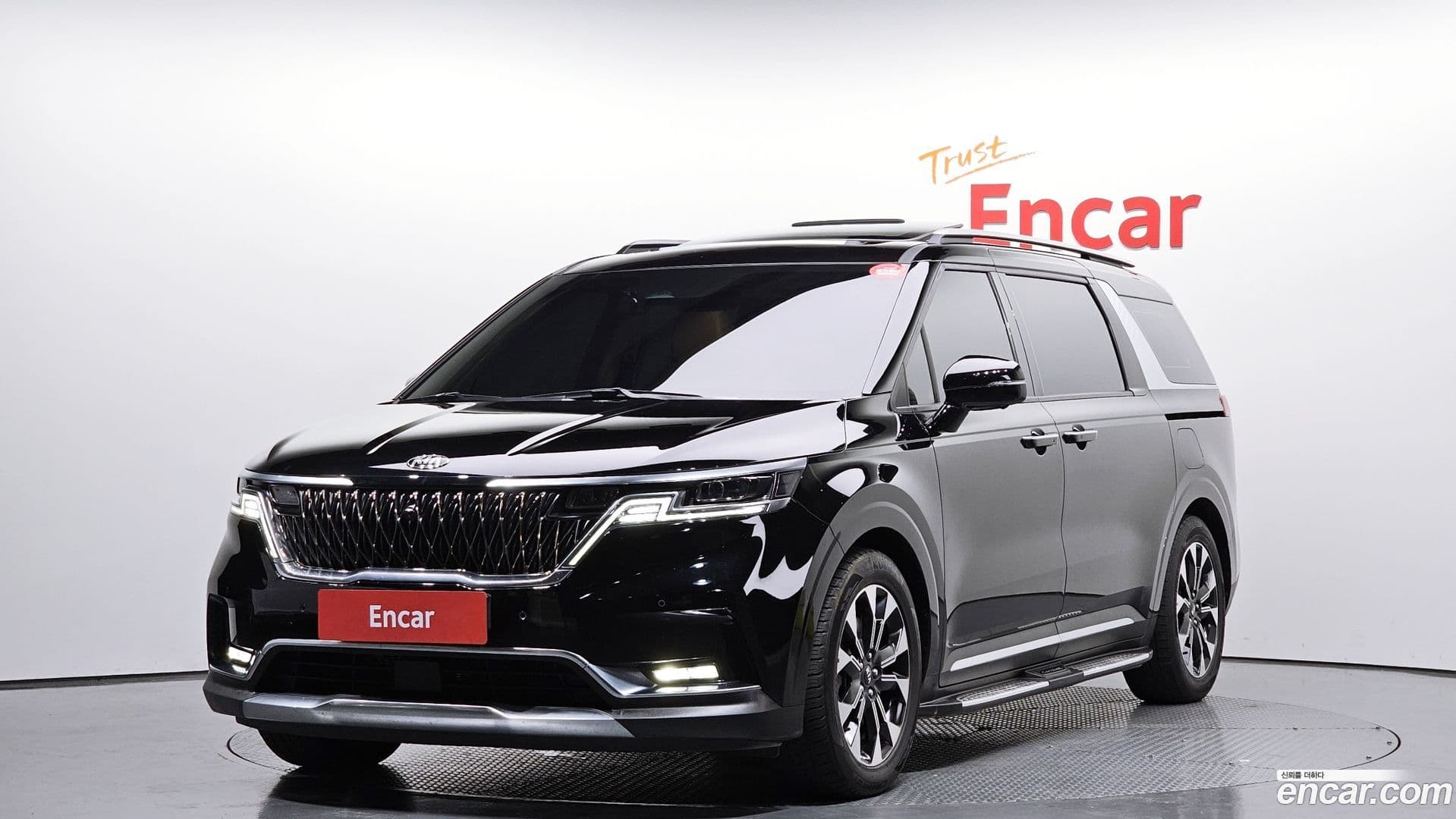 Main__Slider__Photo:Canival Kia 2020.10-0