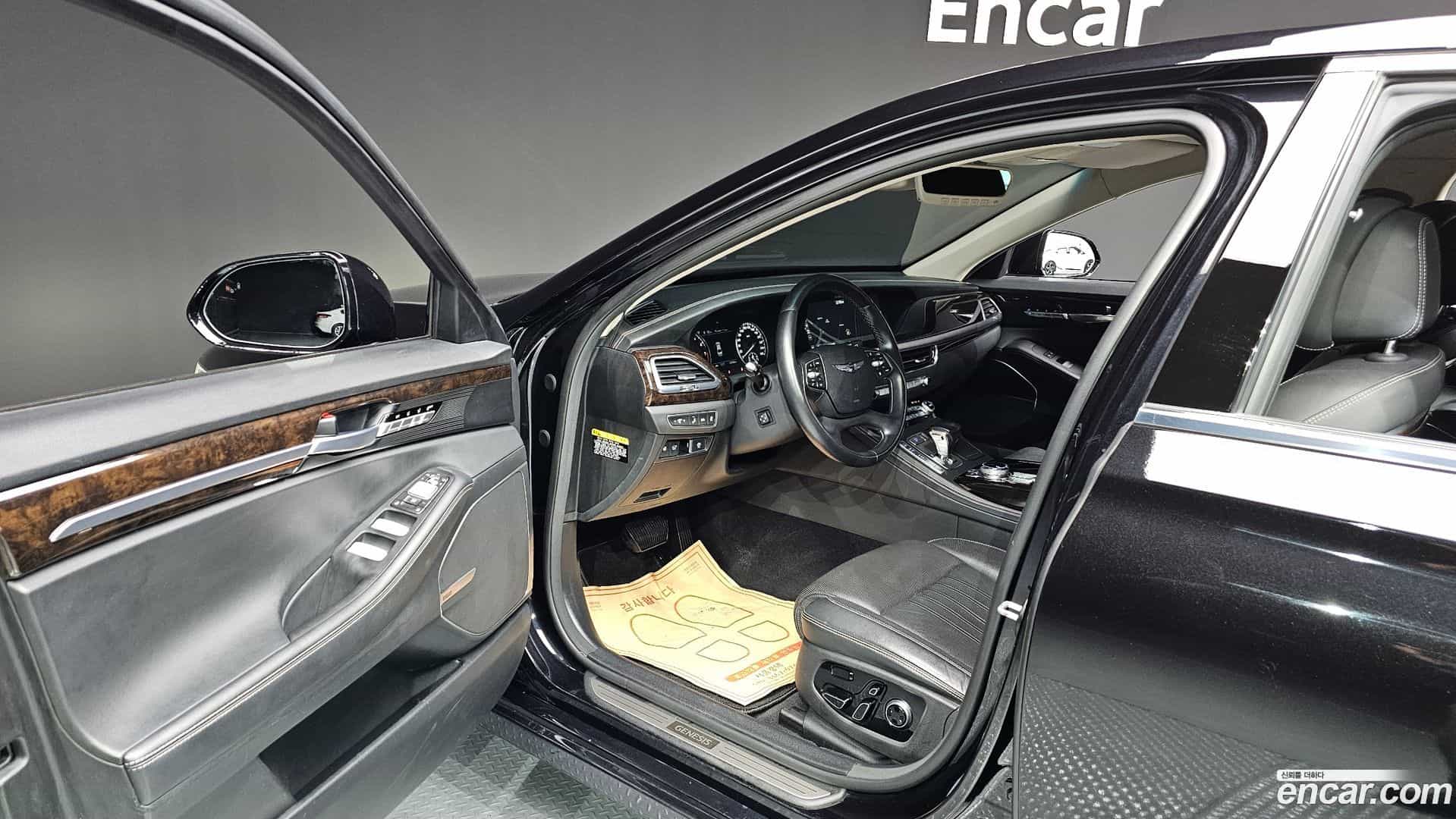G90 Genesis 2020.0-INNER-010
