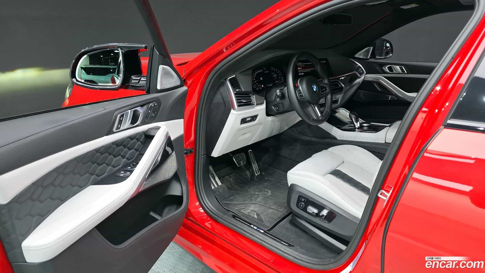 X6M BMW 2021.10-INNER-010