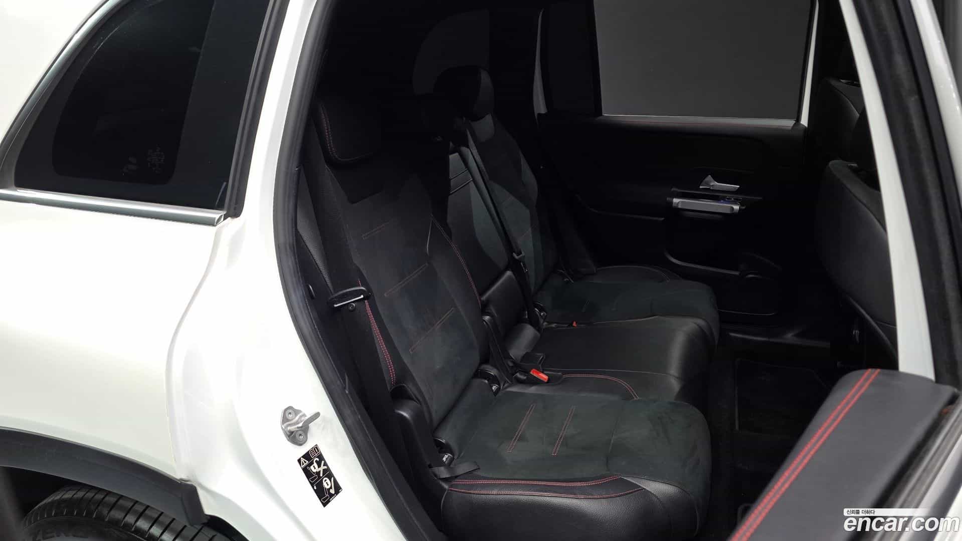GLB-Class Mercedes-Benz 2021.0-OPTION-016
