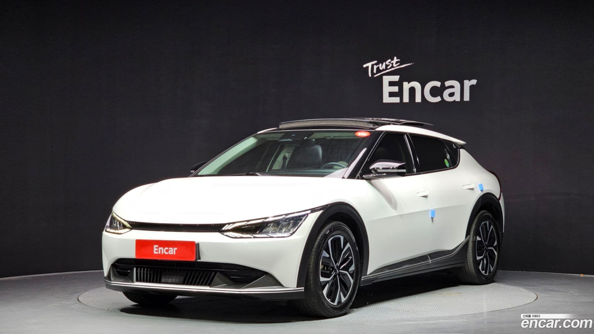 Main__Slider__Photo:EV6 Kia 2022.6-0