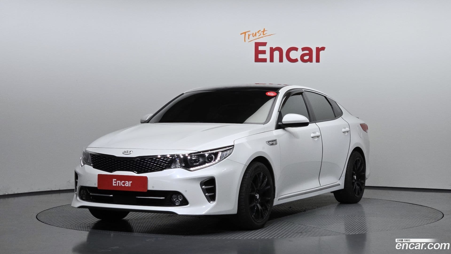Main__Slider__Photo:K5 Kia 2015.10-0