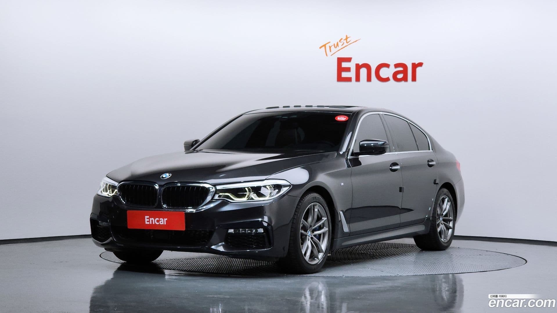 Main__Slider__Photo:5-Series BMW 2018.1-0