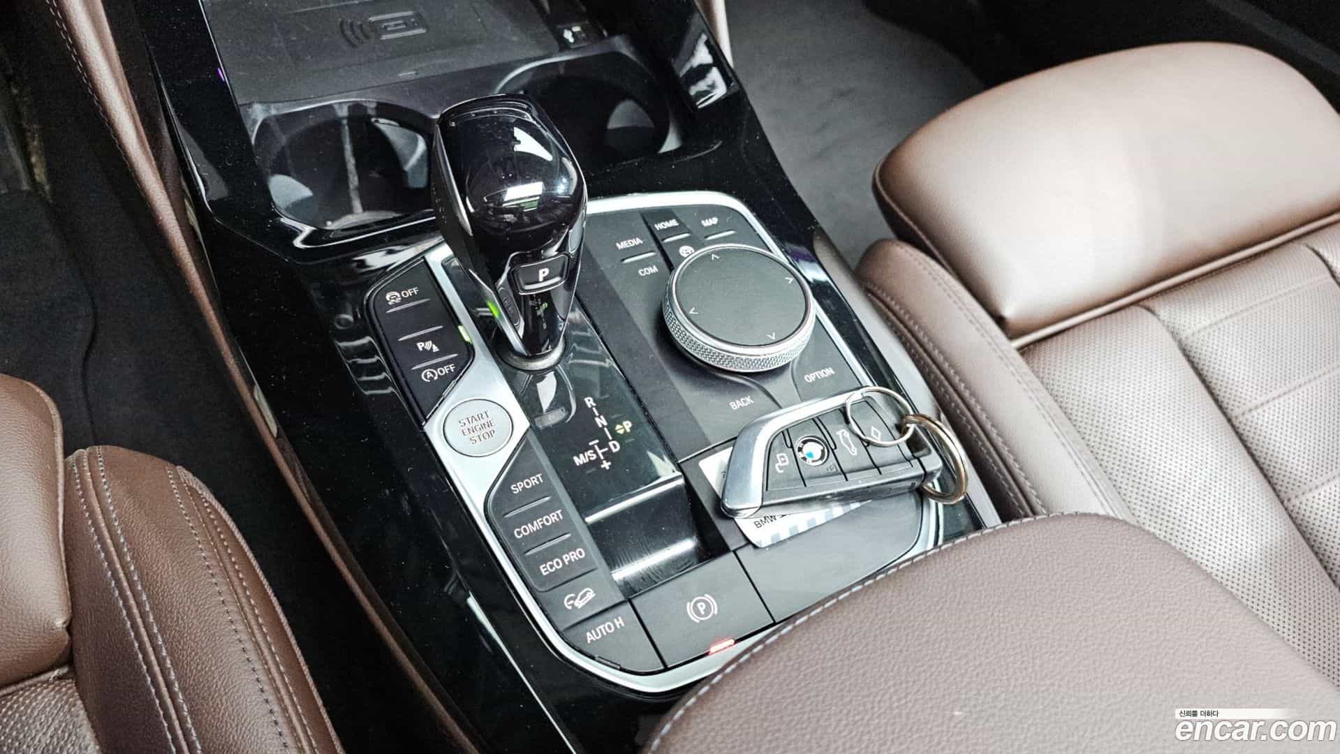 X4 BMW 2023.0-INNER-009