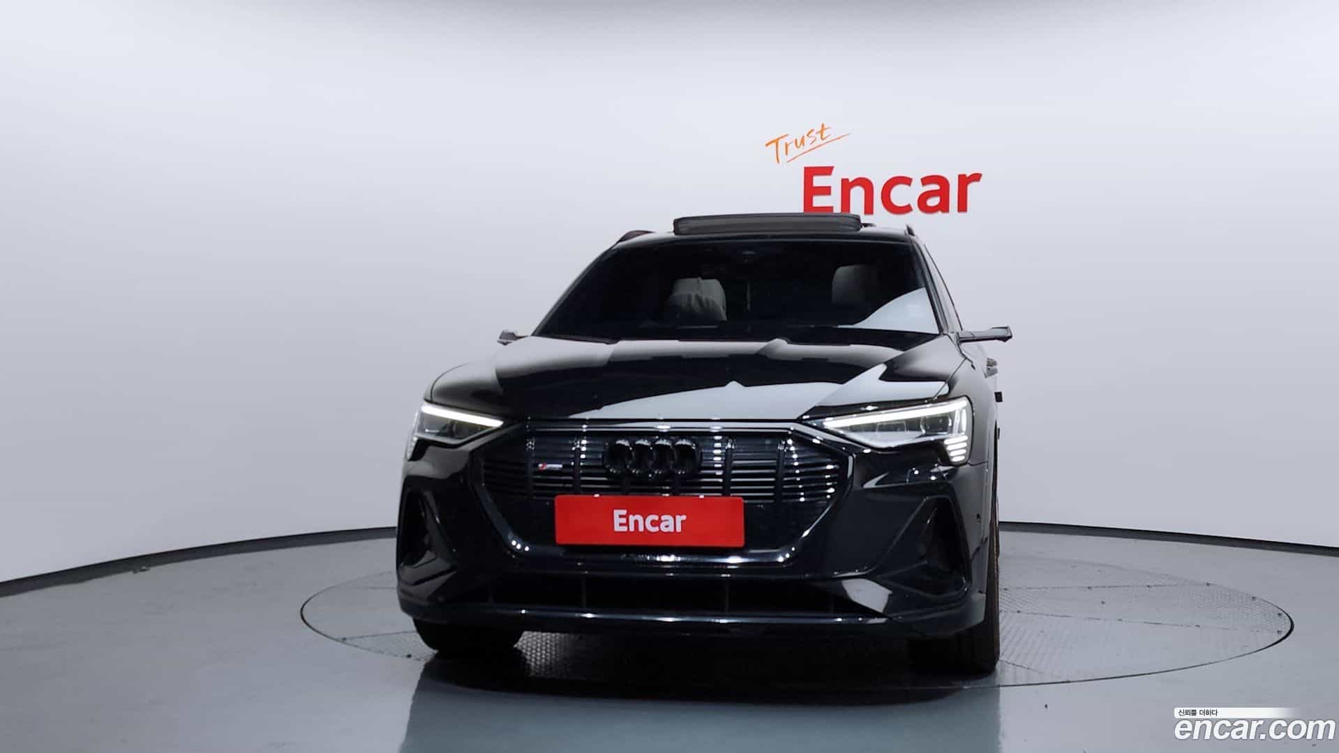 e-tron Audi 2021.9-OUTER-003
