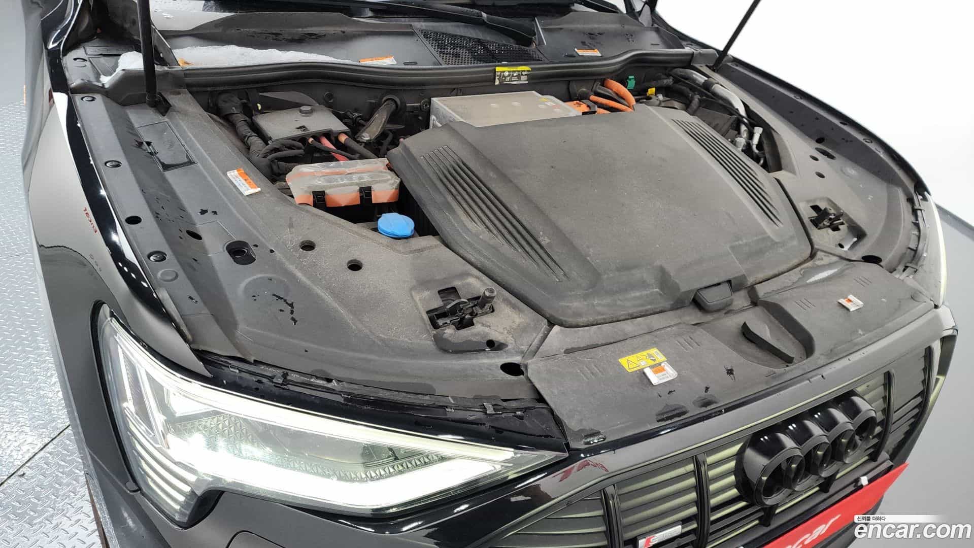 e-tron Audi 2021.9-OUTER-006
