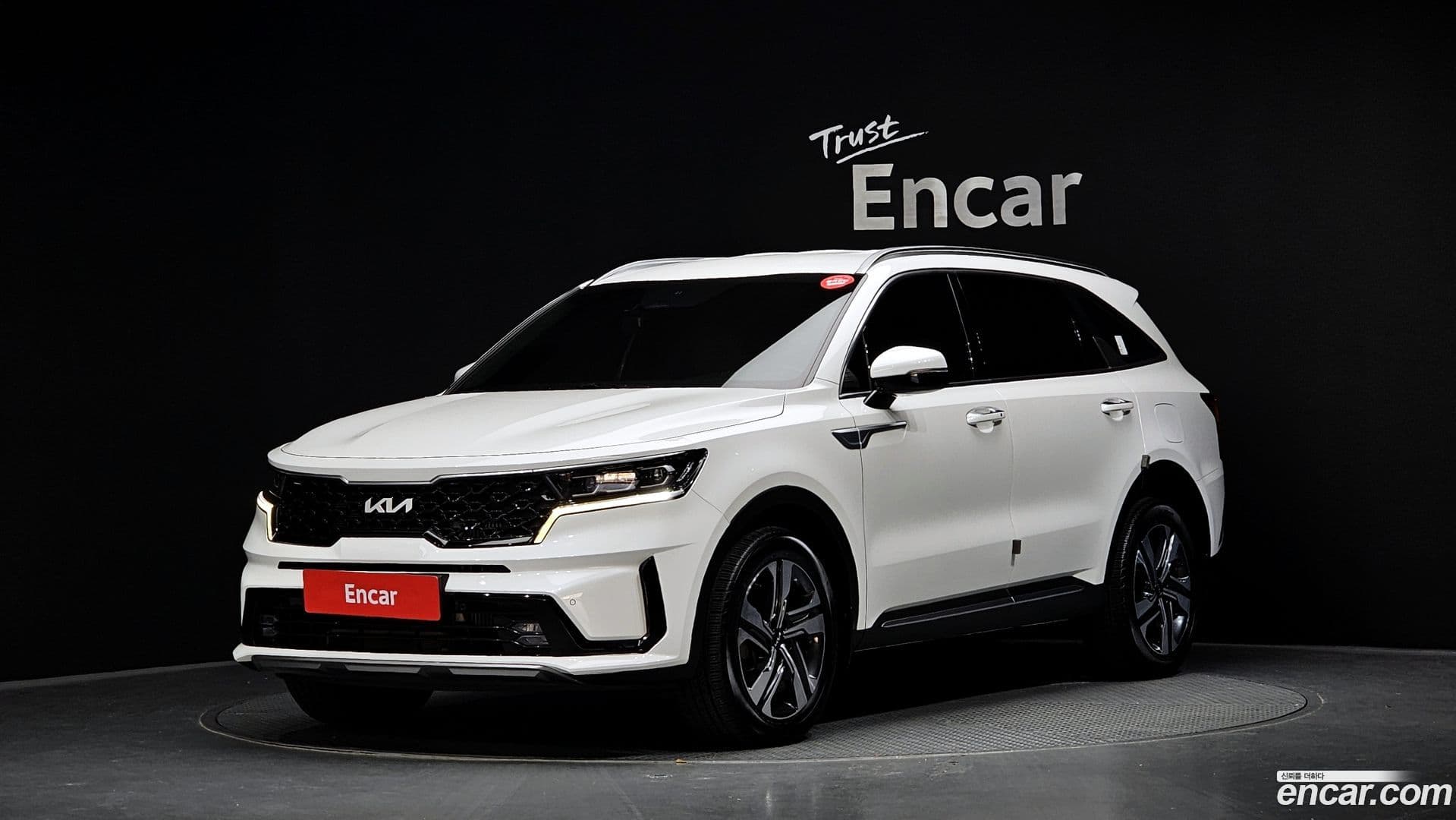 Main__Slider__Photo:Sorento Kia 2022.1-0