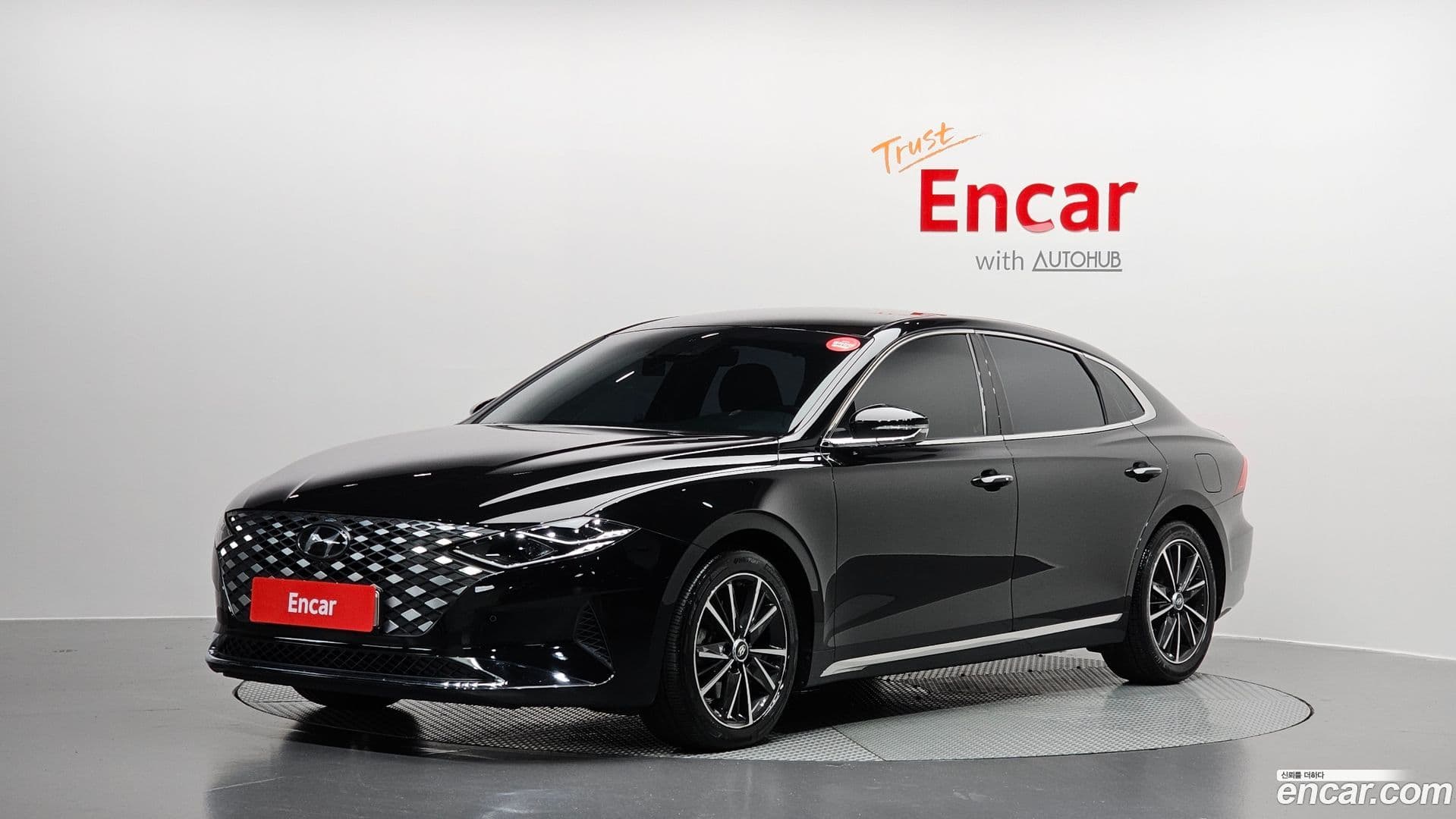 Main__Slider__Photo:Grandeur Hyundai 2021.9-0