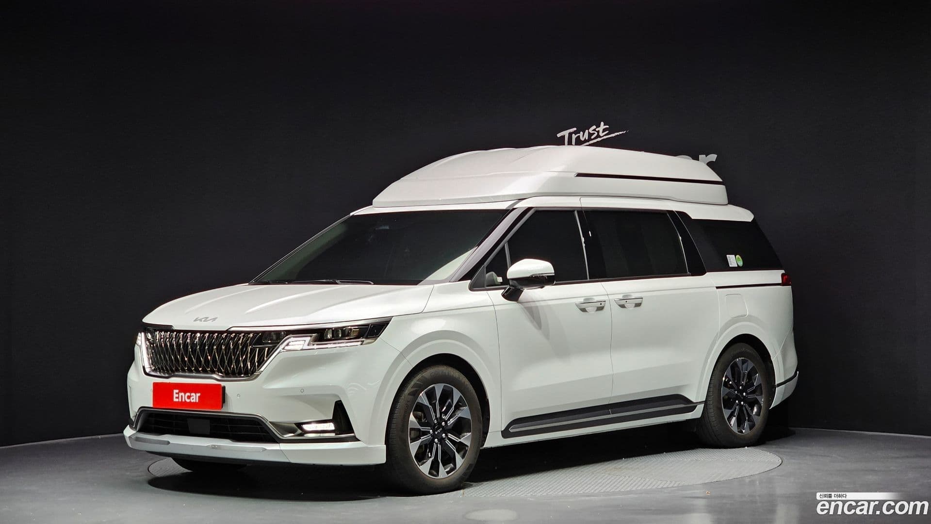 Main__Slider__Photo:Canival Kia 2023.5-0
