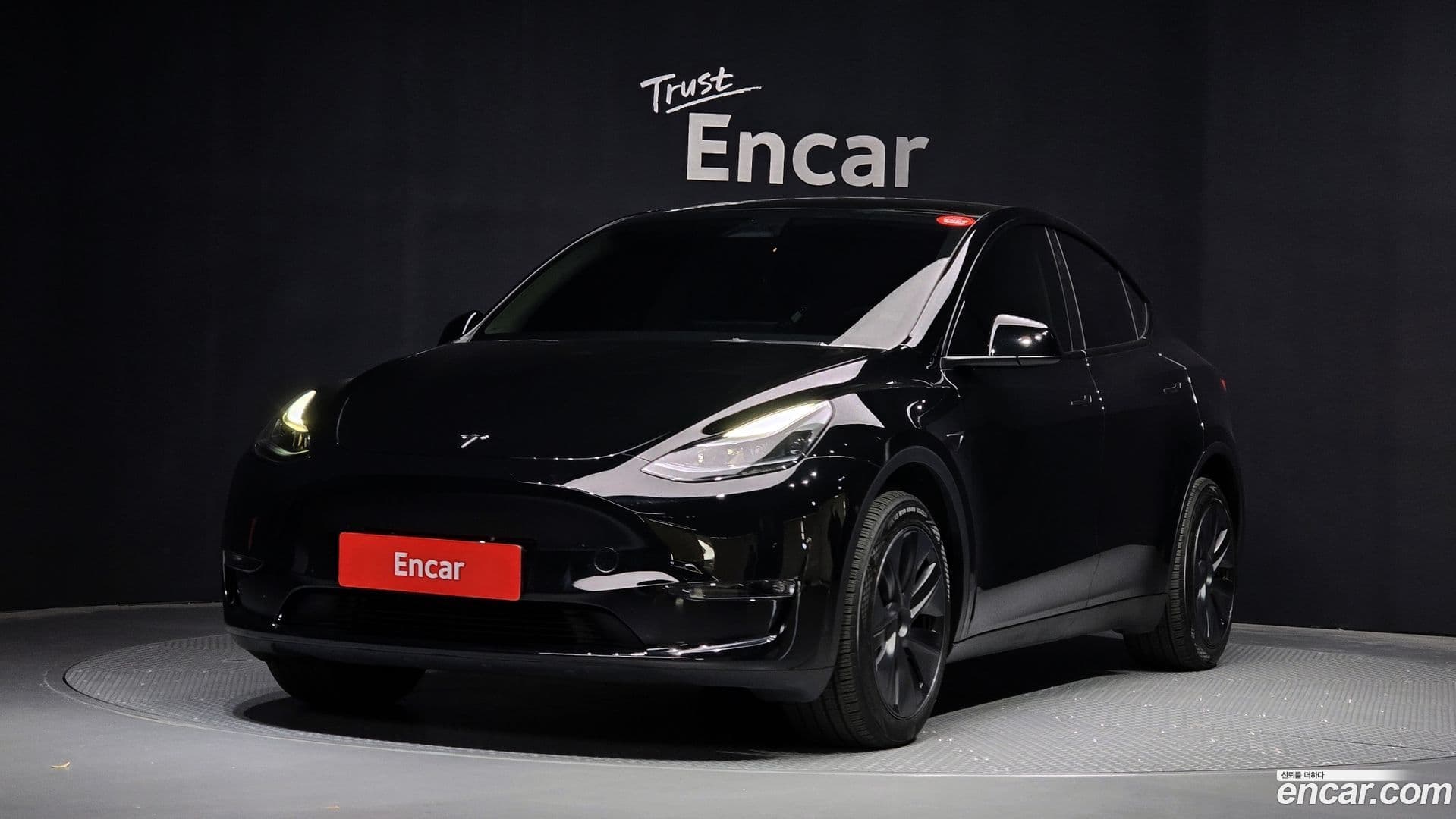 Main__Slider__Photo:Model Y Tesla 2024.9-0