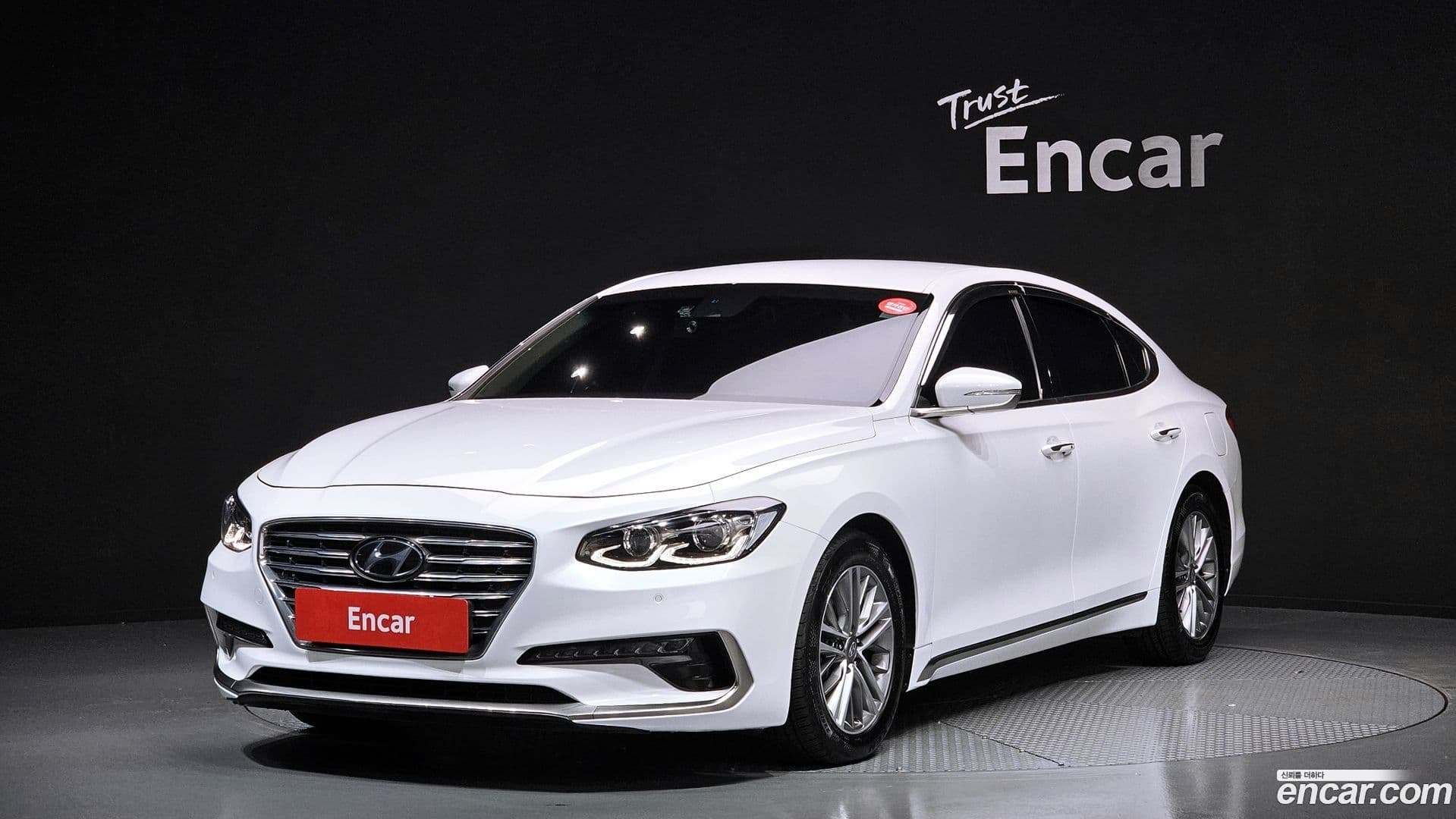 Main__Slider__Photo:Grandeur Hyundai 2019.7-0
