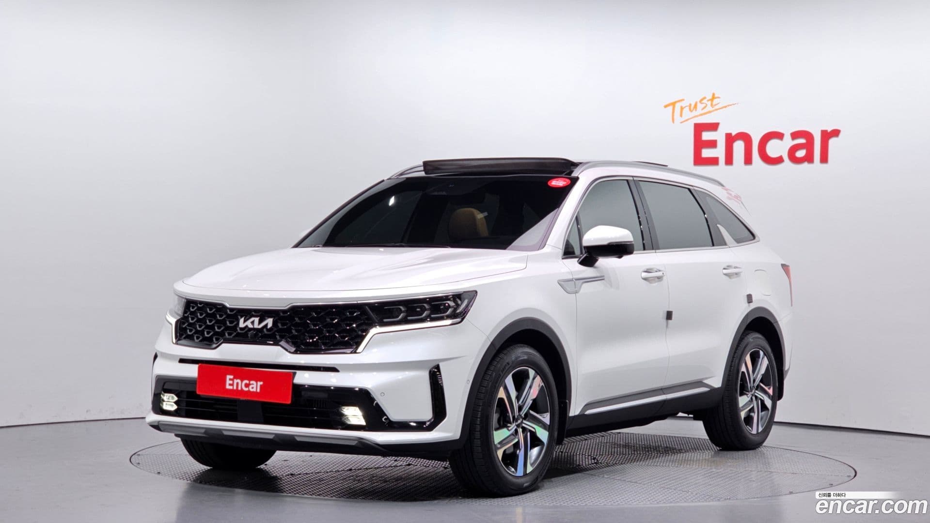 Main__Slider__Photo:Sorento Kia 2021.10-0