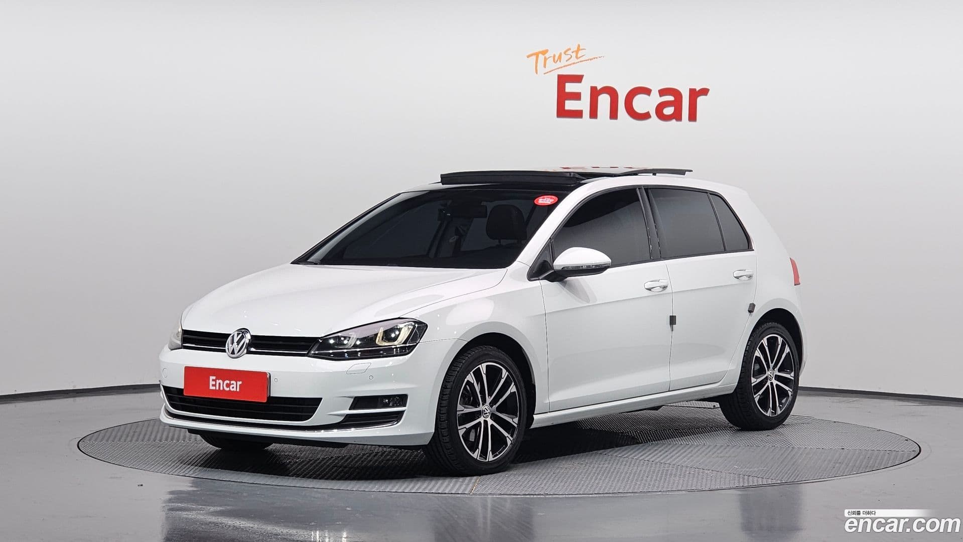 Main__Slider__Photo:Golf Volkswagen 2015.4-0