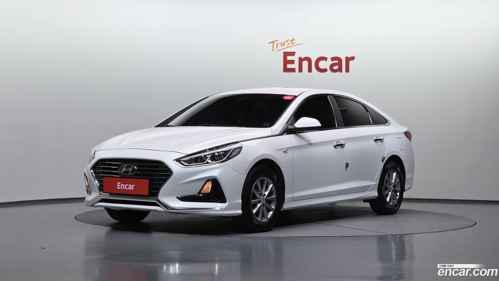 Main__Slider__Photo:Sonata Hyundai 2018.10-0