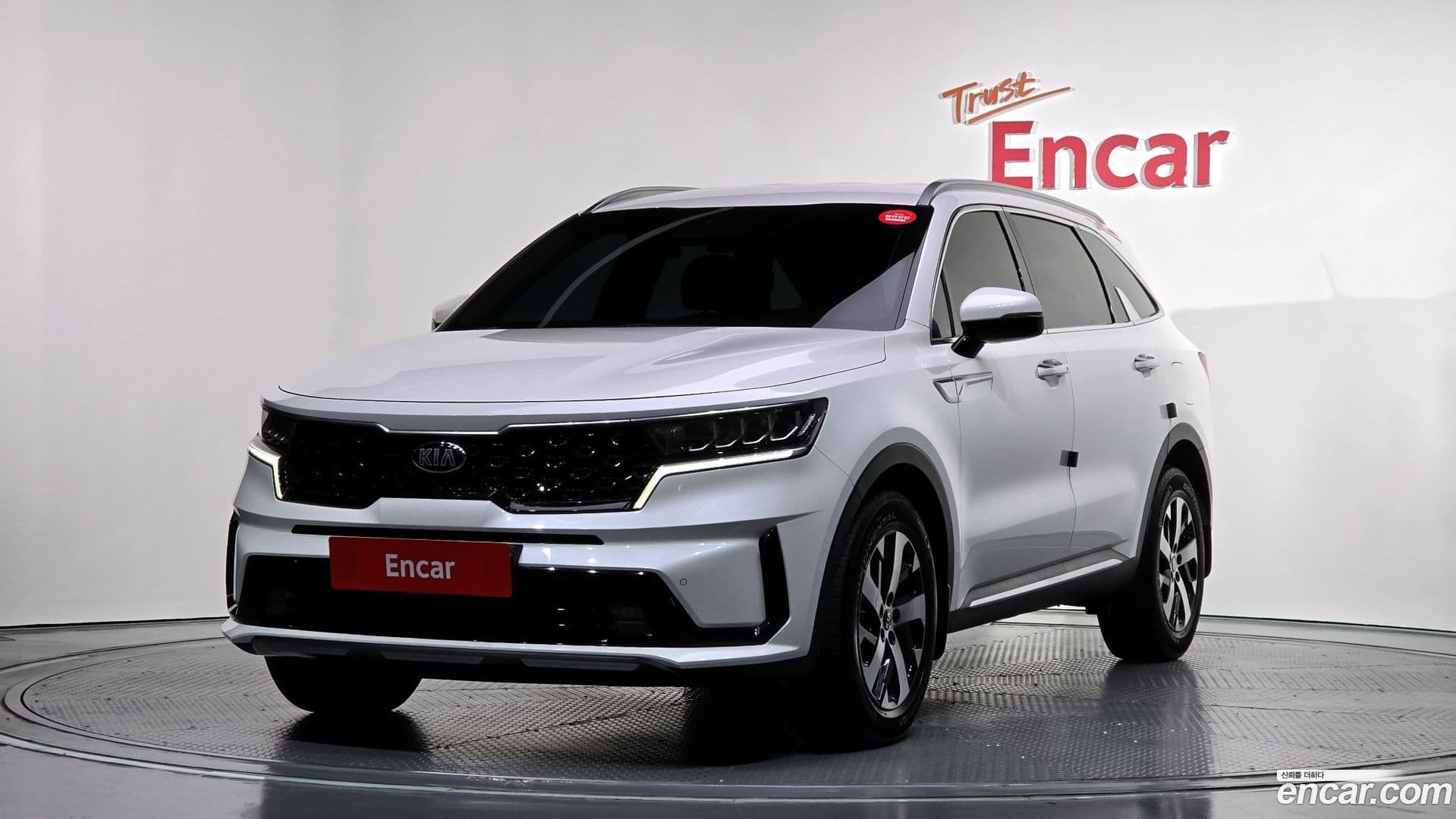 Main__Slider__Photo:Sorento Kia 2020.6-0