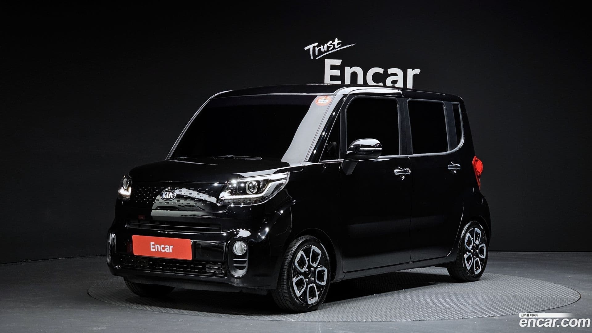 Main__Slider__Photo:RAY Kia 2019.8-0