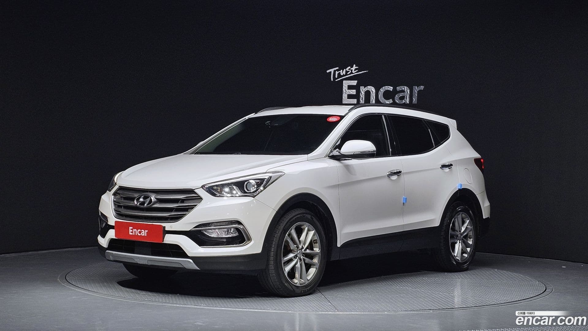Main__Slider__Photo:Santafe Hyundai 2015.10-0
