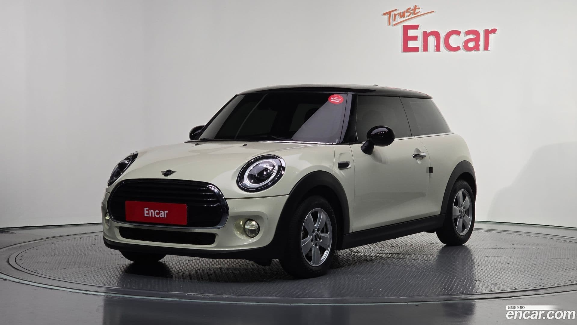 Main__Slider__Photo:Cooper Mini 2019.3-0
