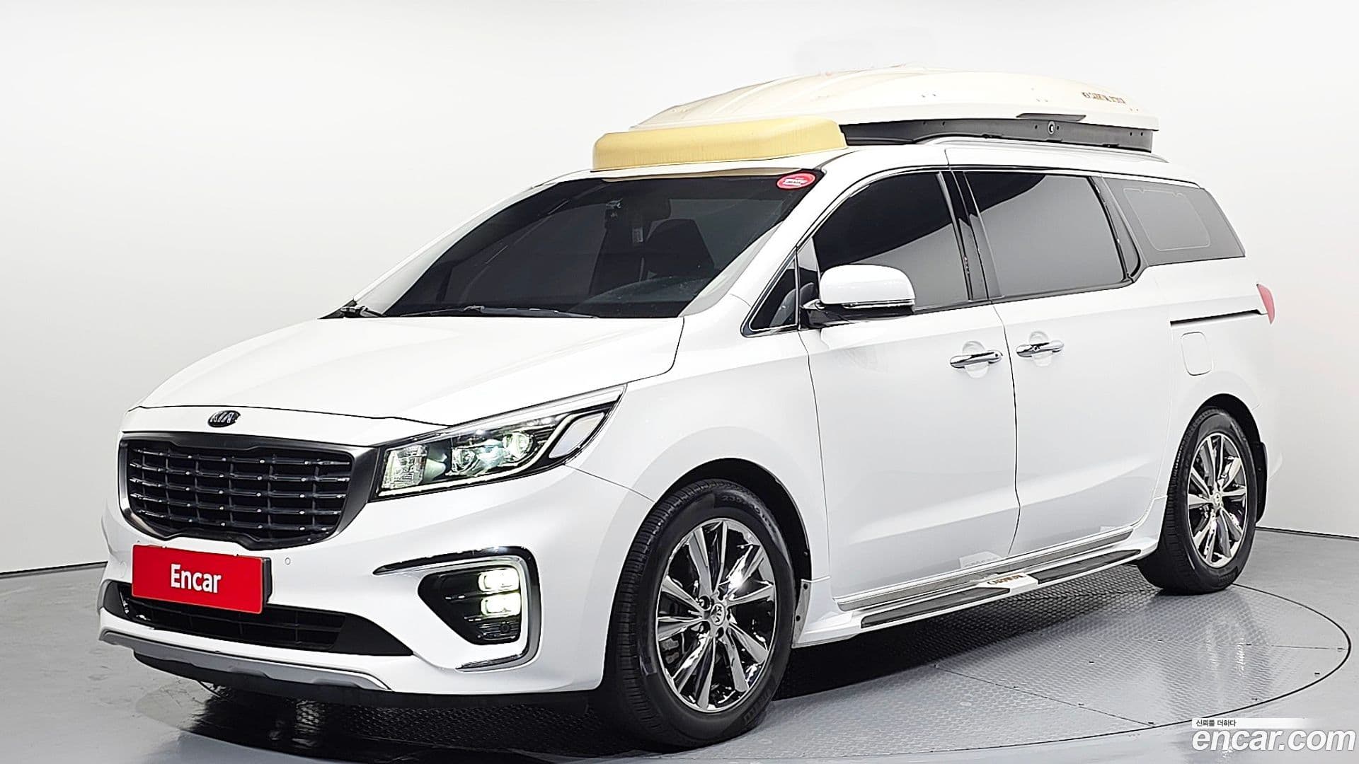 Main__Slider__Photo:Canival Kia 2019.2-0