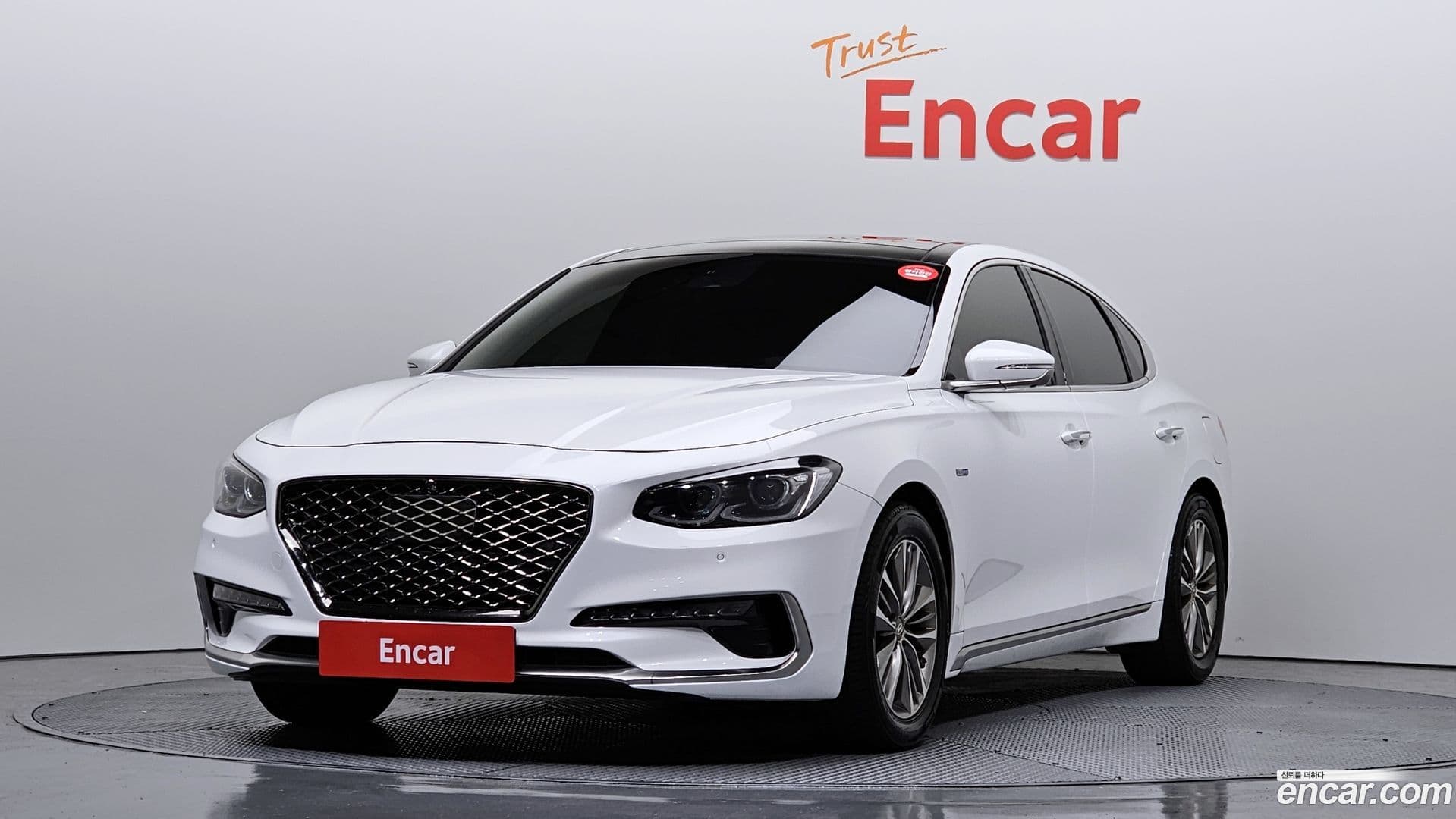 Main__Slider__Photo:Grandeur Hyundai 2019.4-0