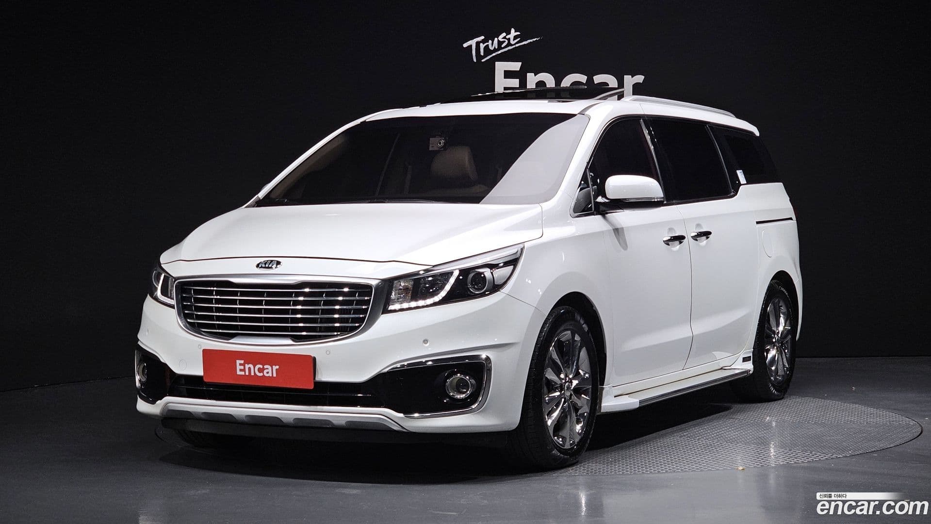 Main__Slider__Photo:Canival Kia 2016.2-0