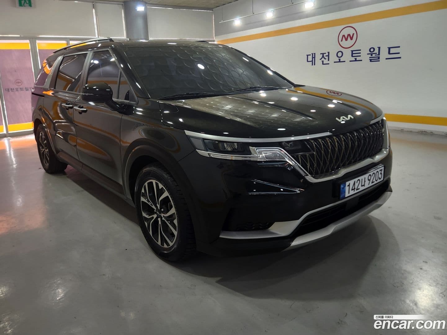 Main__Slider__Photo:Canival Kia 2020.8-0