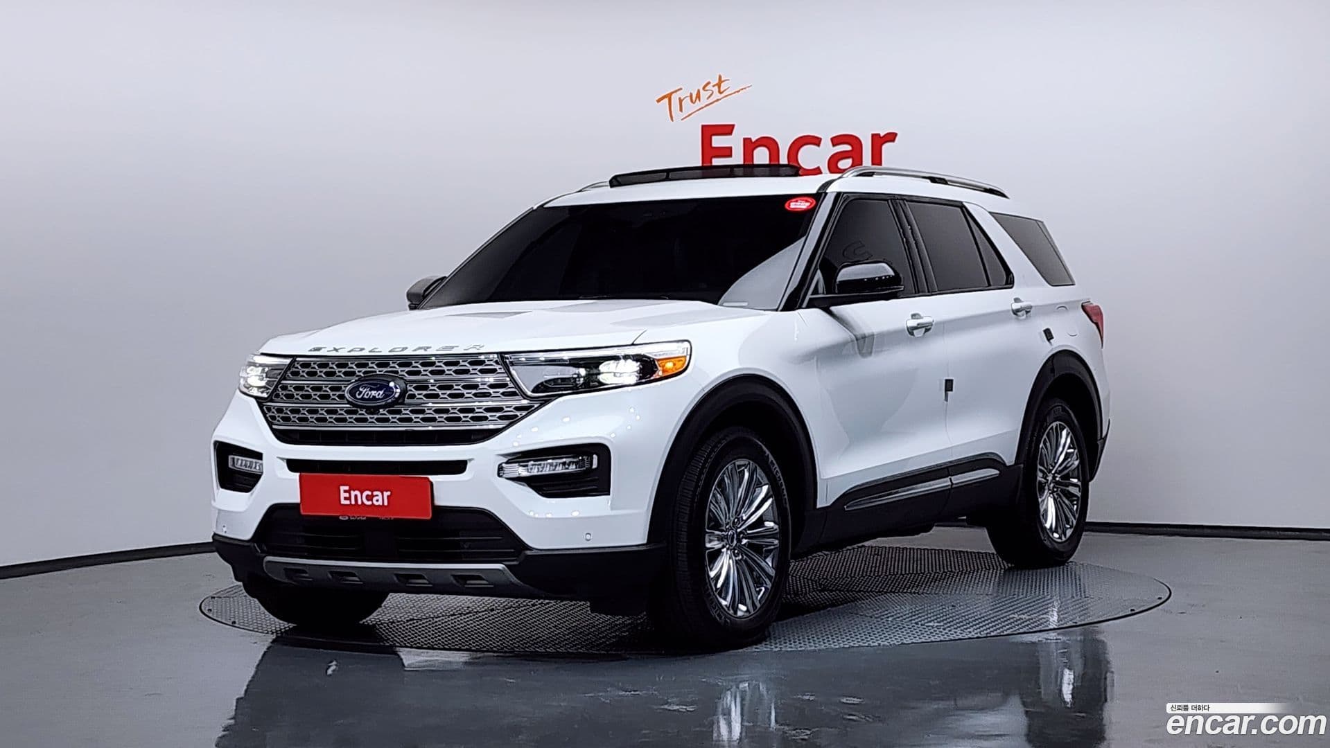 Main__Slider__Photo:Explorer Ford 2023.11-0