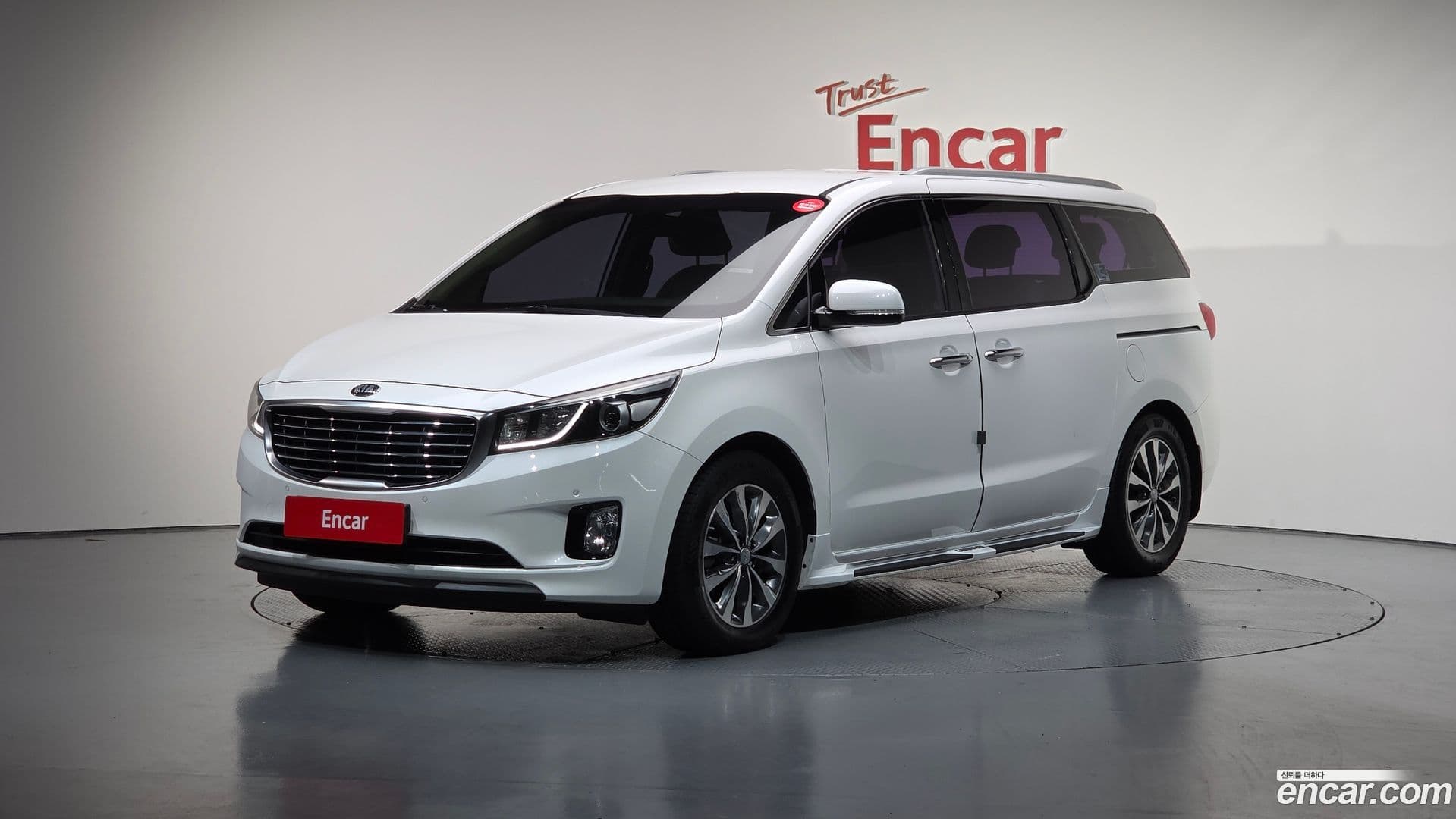 Main__Slider__Photo:Canival Kia 2016.10-0