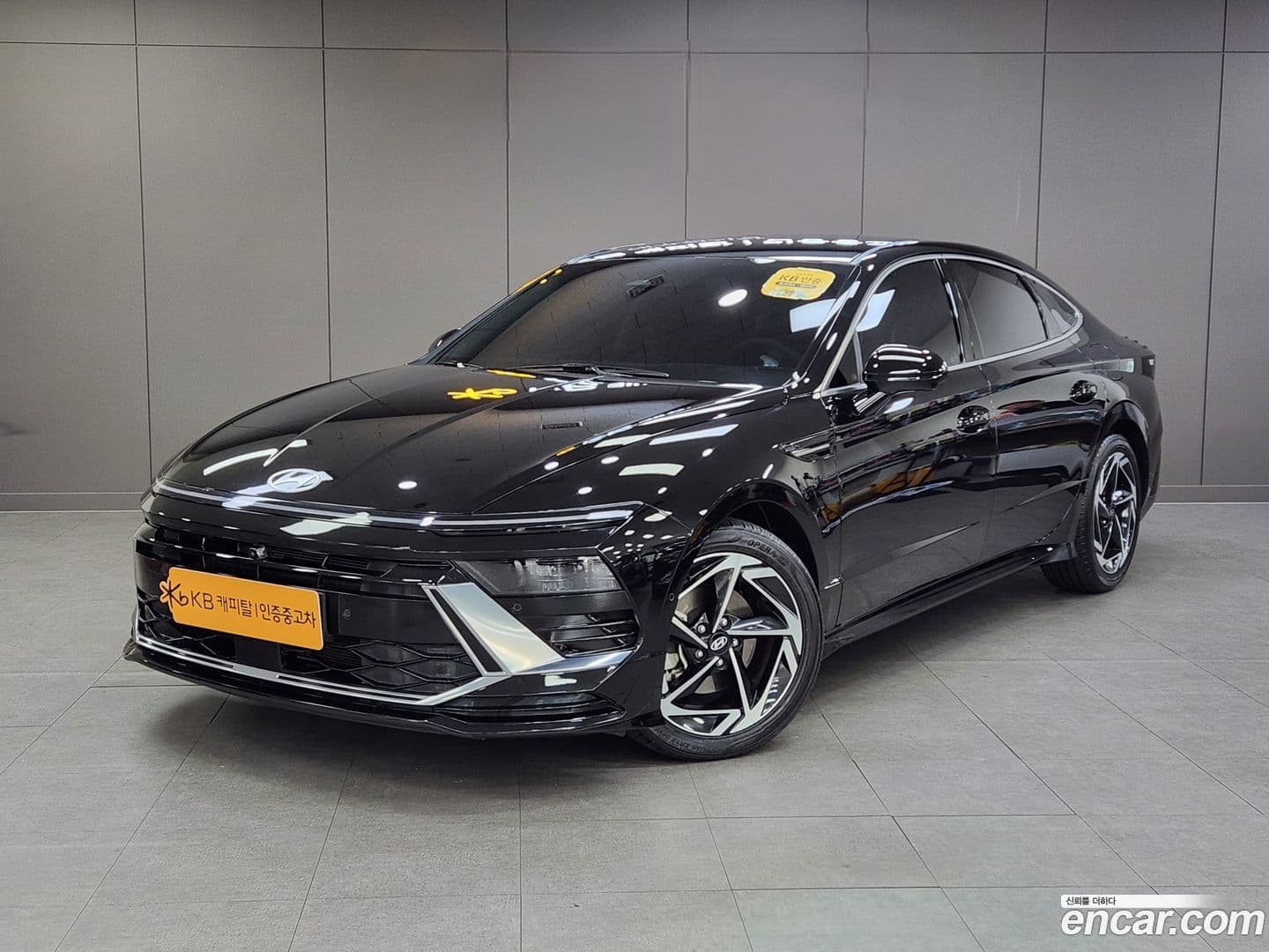 Main__Slider__Photo:Sonata Hyundai 2023.8-0