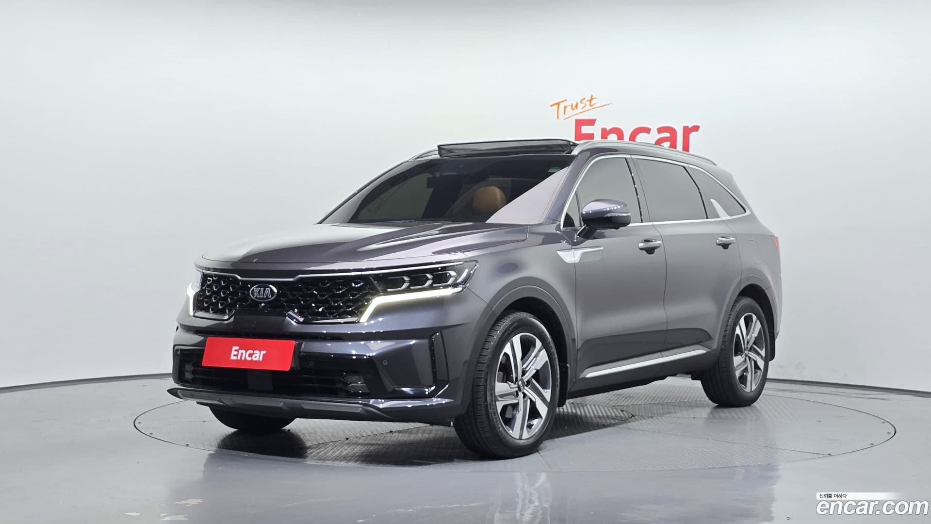 Main__Slider__Photo:Sorento Kia 2020.10-0