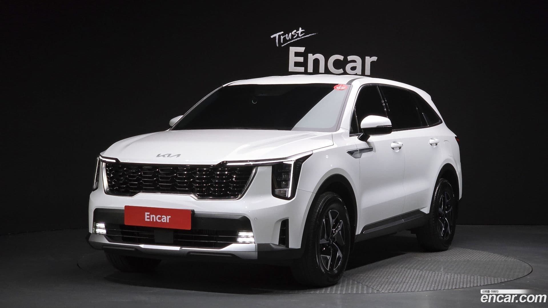 Main__Slider__Photo:Sorento Kia 2023.9-0