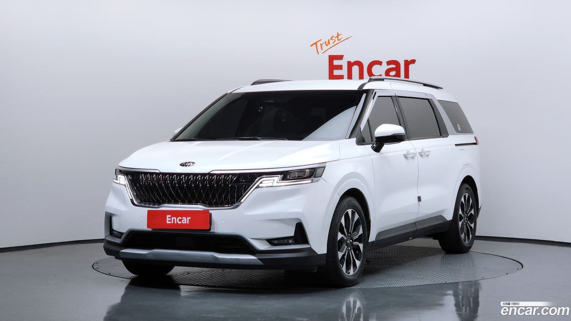 Main__Slider__Photo:Canival Kia 2021.7-0