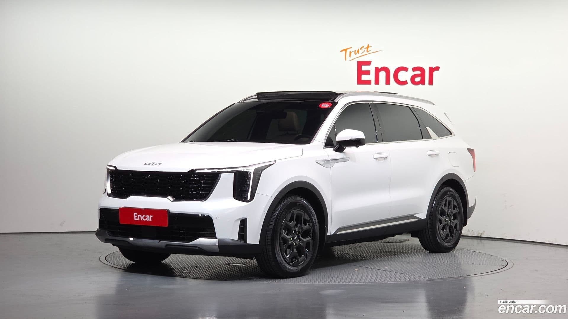 Main__Slider__Photo:Sorento Kia 2024.5-0