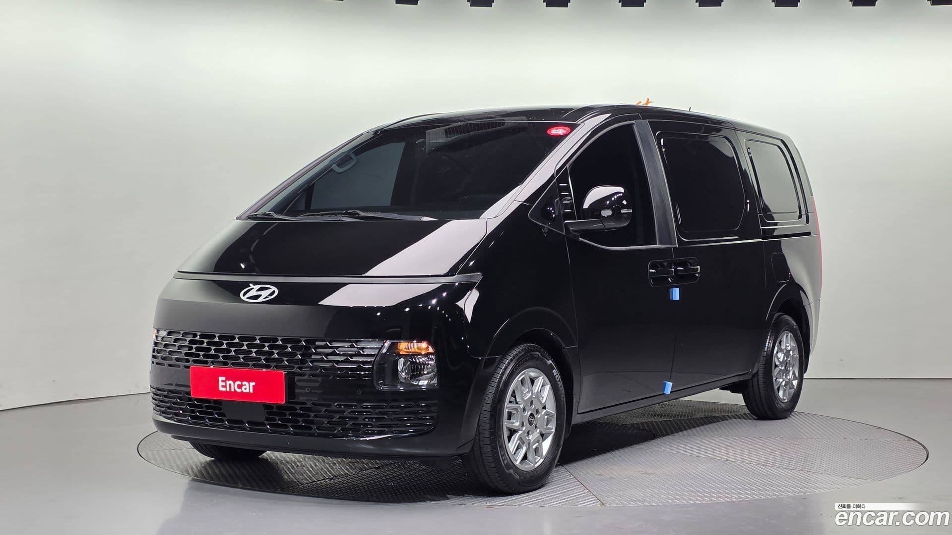 Main__Slider__Photo:Staria Hyundai 2024.3-0